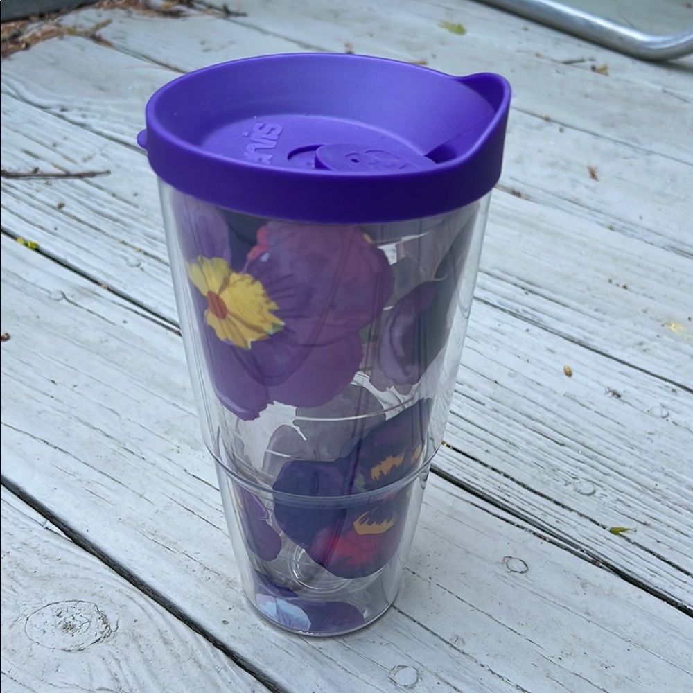 Tervis Violet Purple Floral Tumbler with Lid